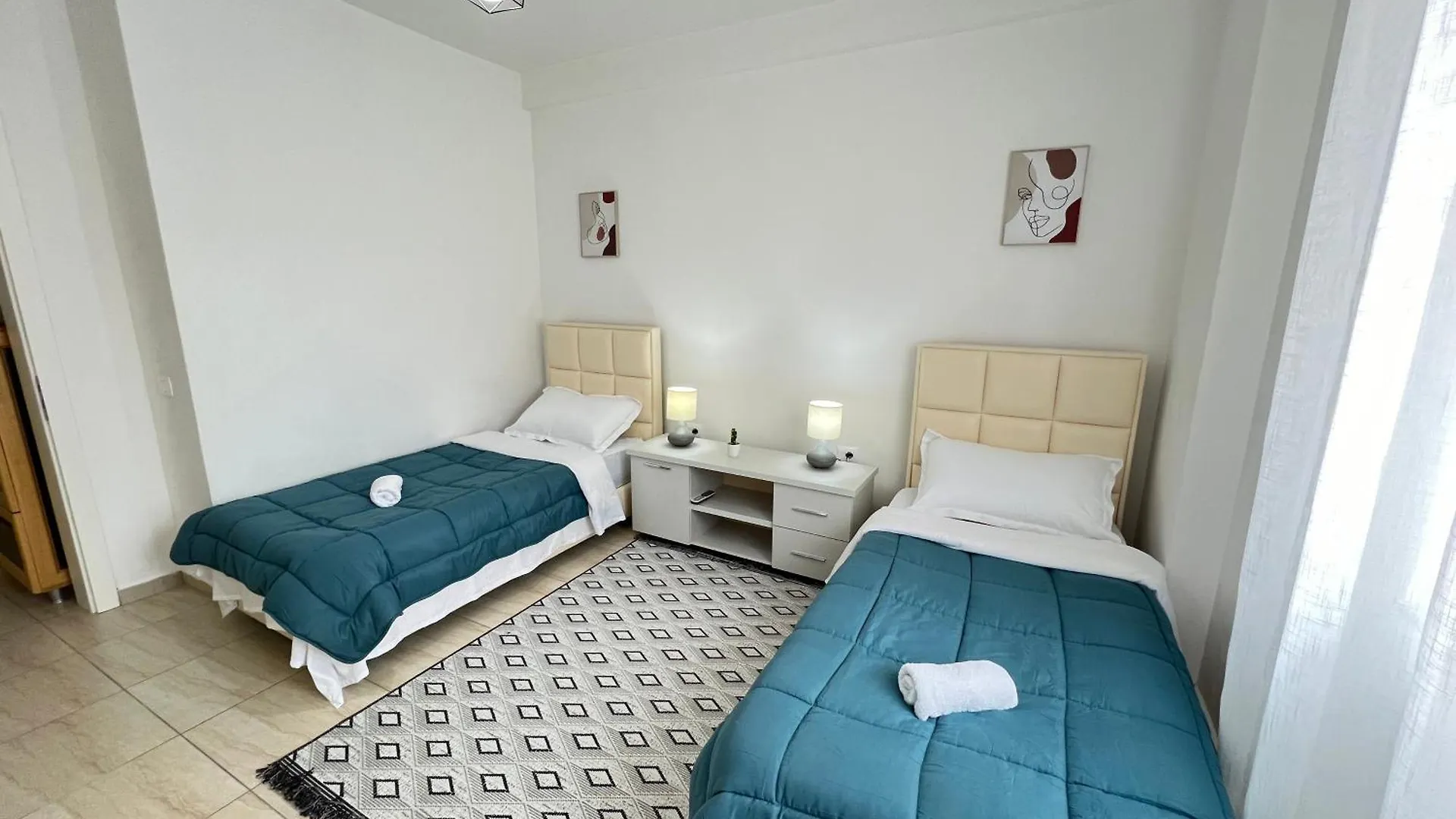 Moon City Center Apartment Shkodra Albánia