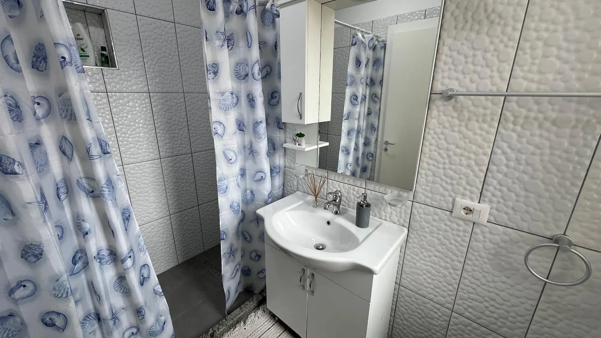 Moon City Center Apartment Shkodra Albánia